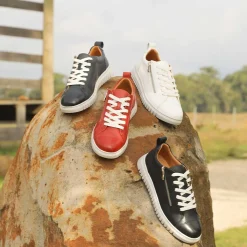 Clearance EOS Footwear CLARENCE LOW-TOP ZIPPER SNEAKER LEATHER