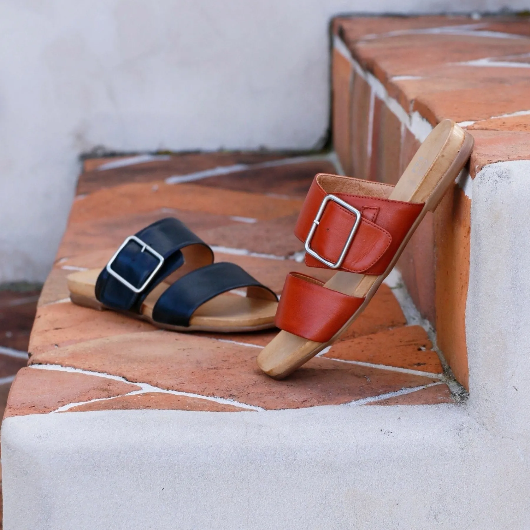 Cheap EOS Footwear DALLAS LEATHER BUCKLE SANDAL