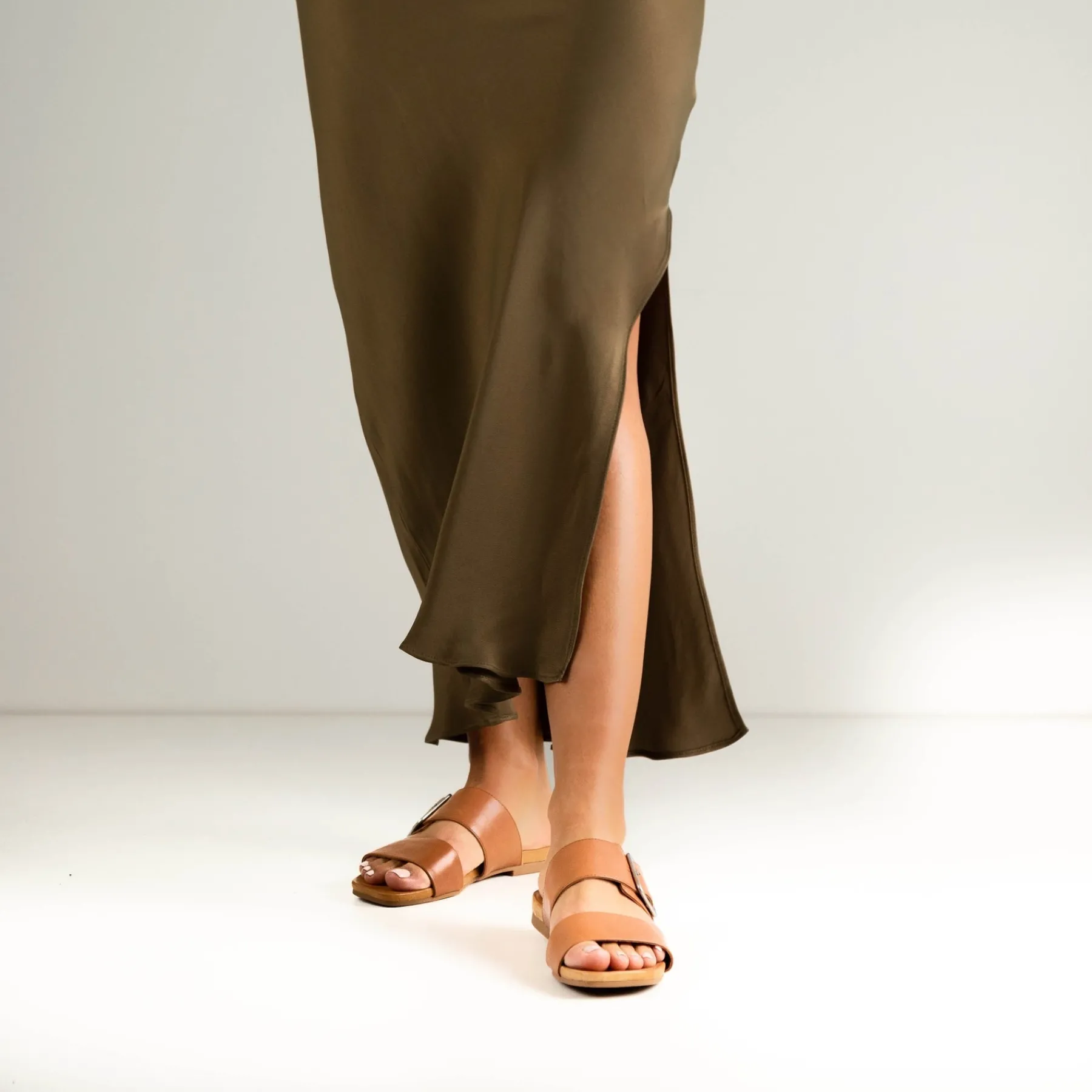 Cheap EOS Footwear DALLAS LEATHER BUCKLE SANDAL