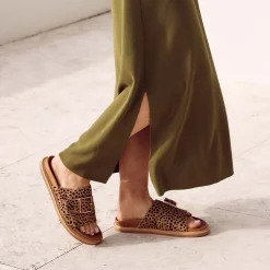 New EOS Footwear DEDE SLIDE LEATHER SANDALS