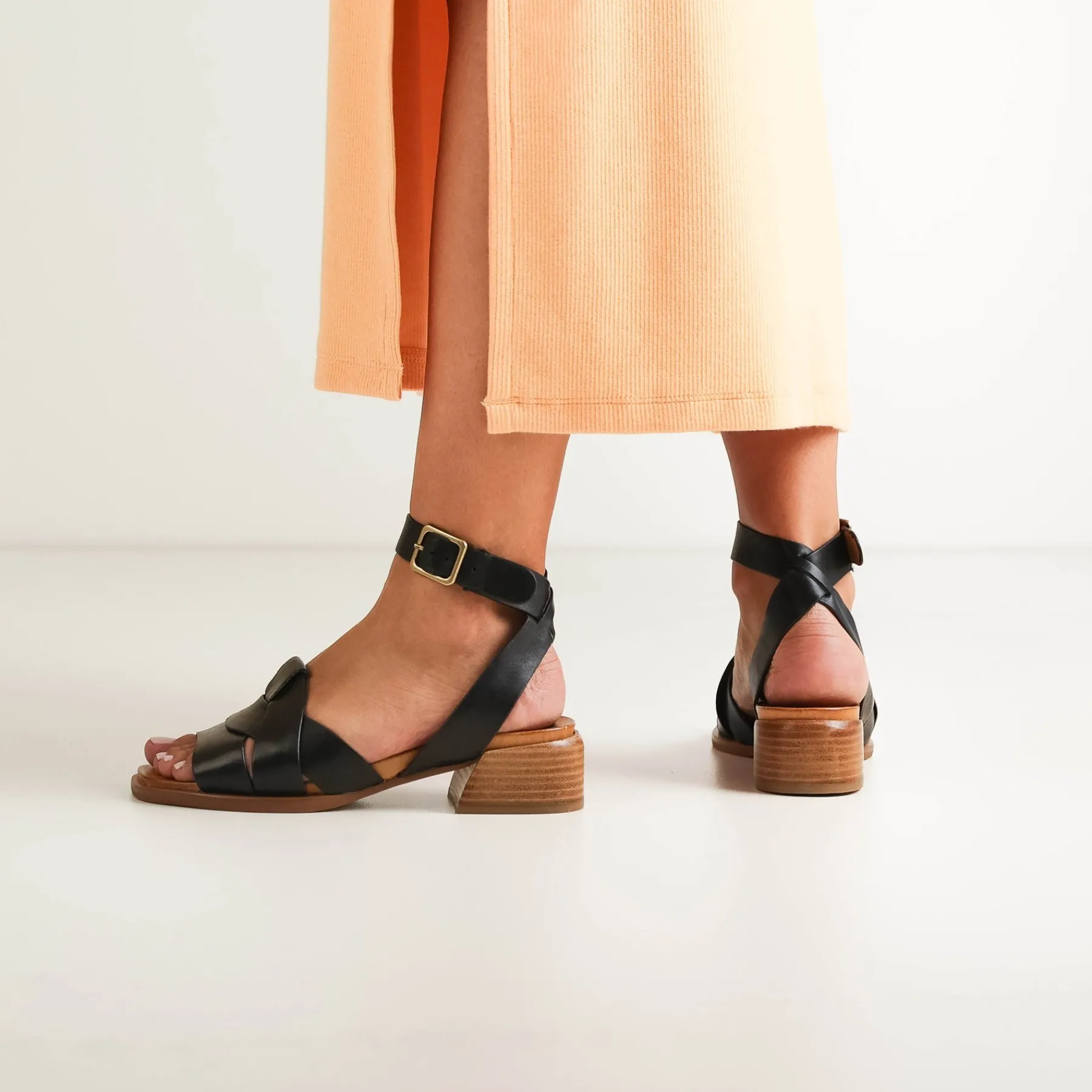 New EOS Footwear ELSA HEEL SANDALS LEATHER