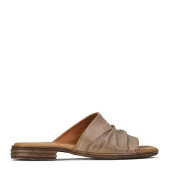 Flash Sale EOS Footwear ILO LEATHER SLIDE SANDALS