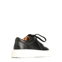 New EOS Footwear LAE