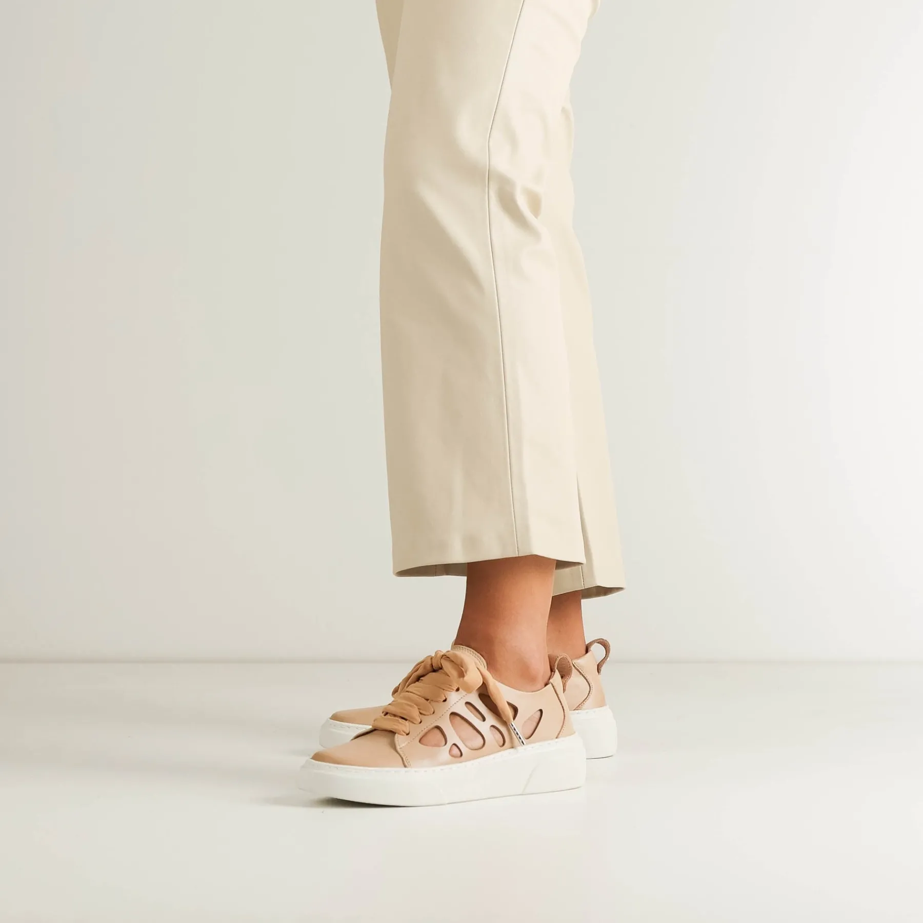 Clearance EOS Footwear MINNIE LAZER CUTOUT SNEAKERS LEATHER