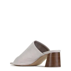 Clearance EOS Footwear PETTI LEATHER HEELED SANDAL