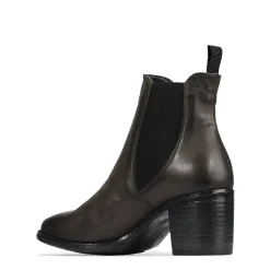 Store EOS Footwear SERIN