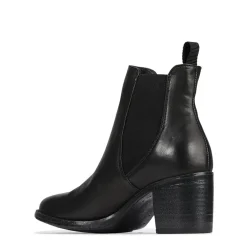 Store EOS Footwear SERIN