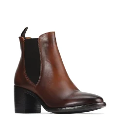 Store EOS Footwear SERIN