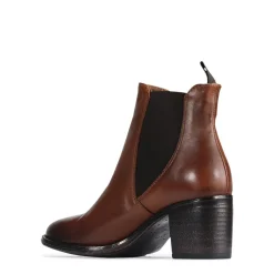 Store EOS Footwear SERIN