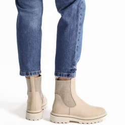 Online EOS Footwear SKYLER