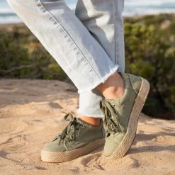 New EOS Footwear ULTRA CANVAS SNEAKERS