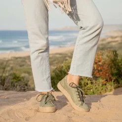 New EOS Footwear ULTRA CANVAS SNEAKERS